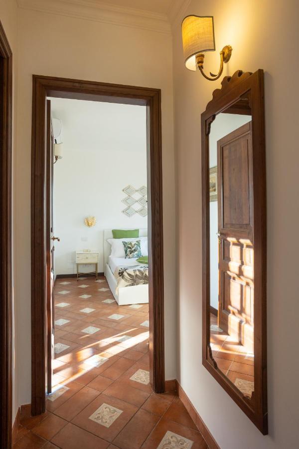 Villa Aurora Pool & Fitness Анакапри Екстериор снимка