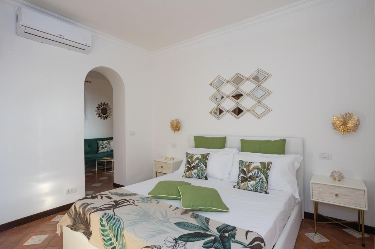 Villa Aurora Pool & Fitness Анакапри Екстериор снимка
